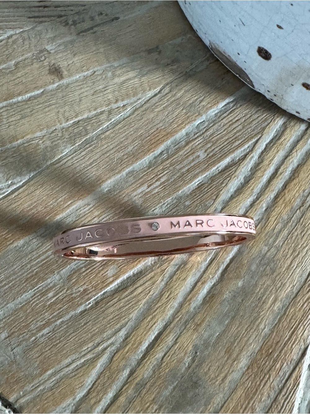 Marc Jacobs Rose Gold Pink Enamel Logo Bangle with Crystal Accent Bracelet New! - Picture 4 of 5